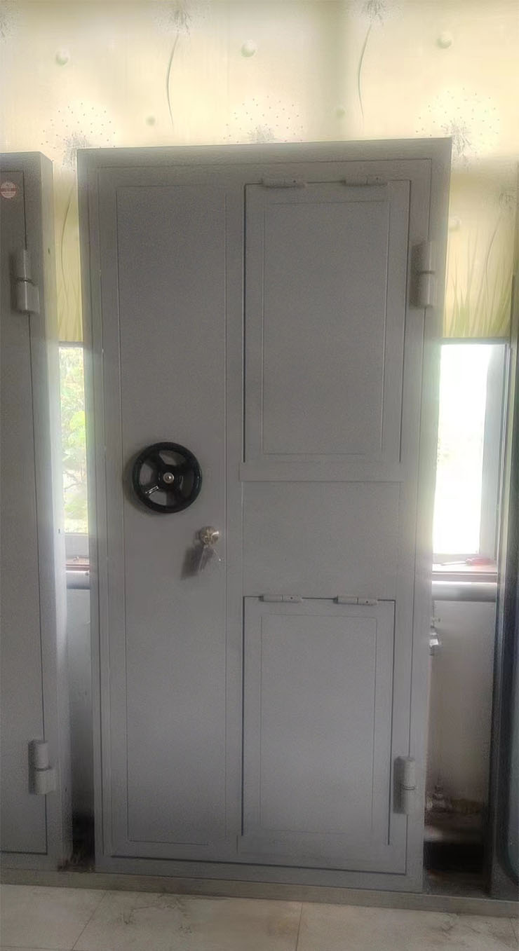 й���T��й���T��