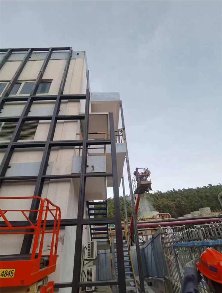 й������й������